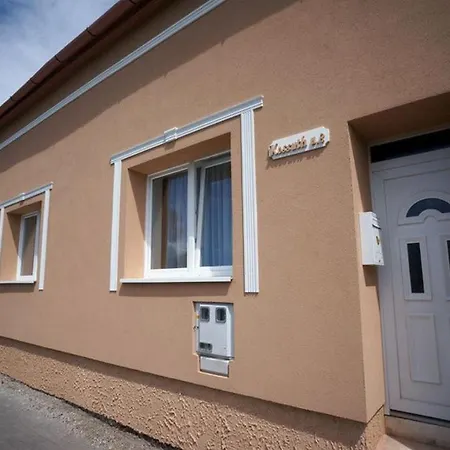 Borka Apartment *